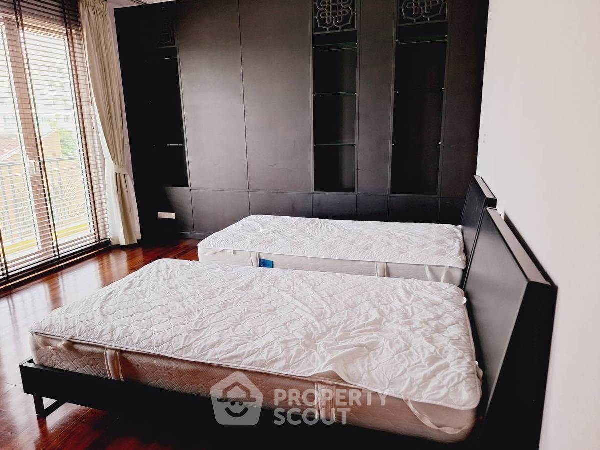 picture 3-BR Condo at Supreme Garden Condominium near MRT Lumphini (ID 2350709) - 9/18