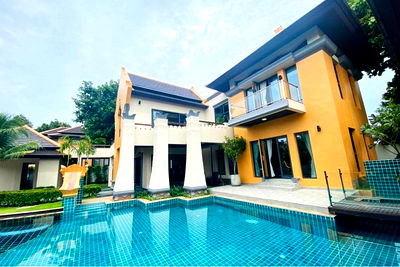 Houses for rent Bang Lamung Chonburi : [920311045-32] Luxury house for rent! PhuTara Thai-Modern style  International School