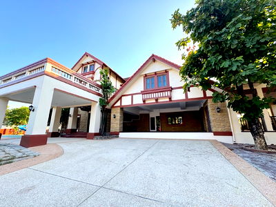 บ้านเดี่ยว เซ็นทรัล พลาซ่า บางนา : ขายบ้านหรู พฤกภิรมย์ รีเจนท์ สุขุมวิท