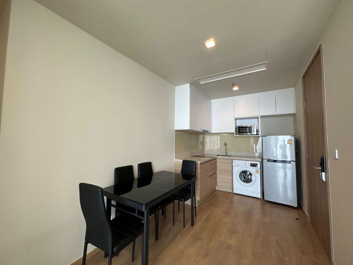 picture Condo For Rent!!Noble Around Sukhumvit 33 - 3/7