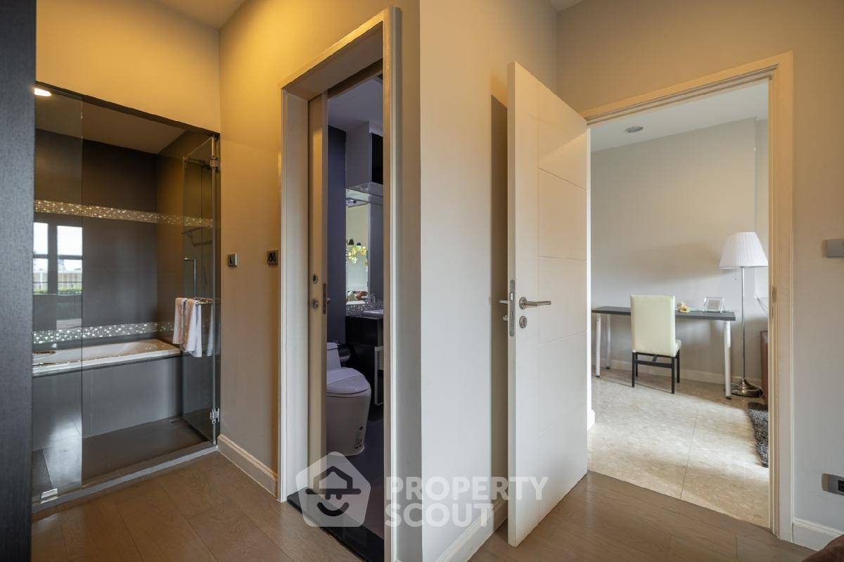 picture 1-BR Condo at The Crest Sukhumvit 34 near BTS Thong Lor (ID 1592888) - 7/16