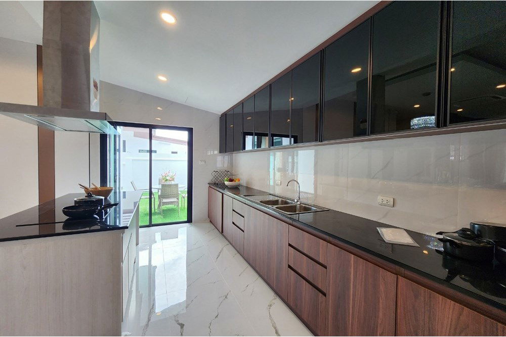 picture [920611001-300] Tranquil Luxury: Huay Yai Home with Pool - 69/80