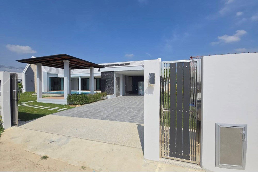 picture [920011003-113] Luxury 4-Bed Oasis with Scenic Views in Hua Hin - 15/46