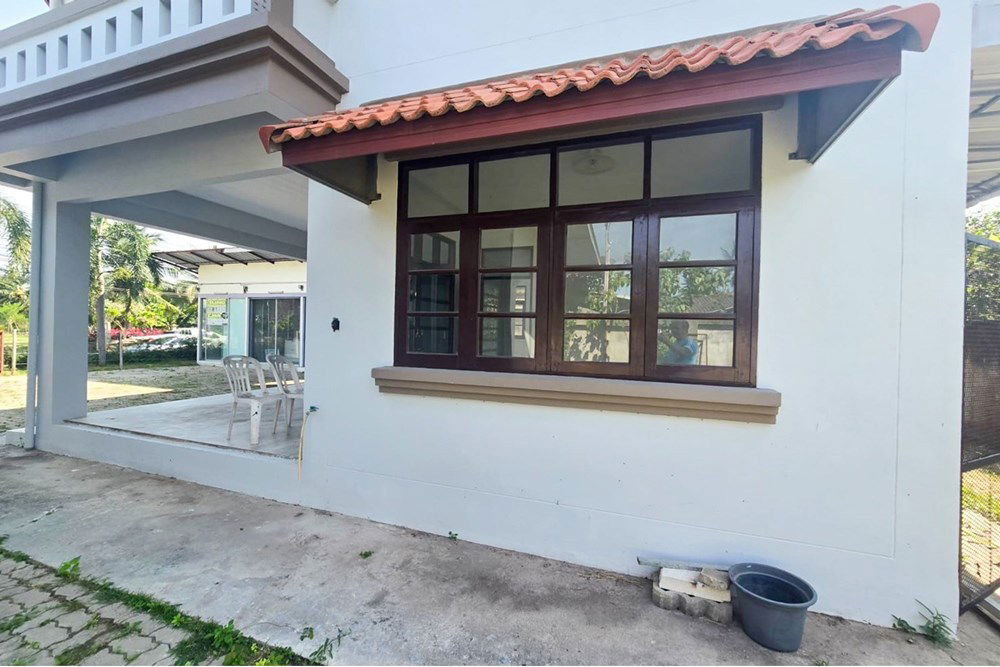 picture [920121001-2400] 3-beds House with a big space for lease in Plai Laem - 5/23