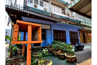 Houses for rent Sathon : [920271003-721] 3 Shophouse for rent in Rama 4 area, Bangkok.