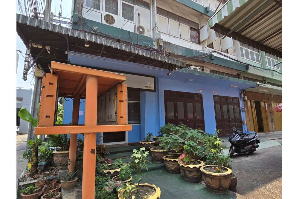 รูป [920271003-721] ทาวน์เฮ้าส์ 3 คูหาให้เช่าย่านพระราม 4, กรุงเทพมหานคร - รูปที่ 1/22