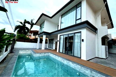 บ้านเดี่ยว พัทยา ไนท์ บาซ่า : [920611001-368] "วิลล่าหรูใจกลางพัทยา พร้อมสระส่วนตัว"