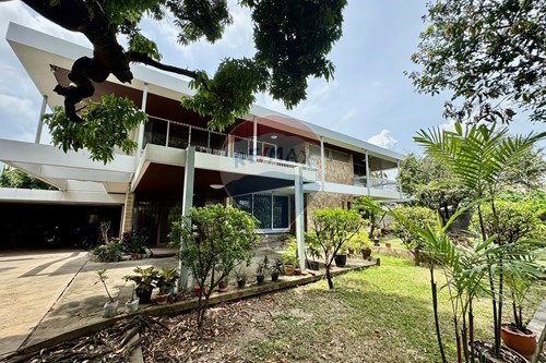 รูป [920071080-76] "สวรรค์สงบกลางกรุง: บ้านหรูพระโขนง" - รูปที่ 7/24