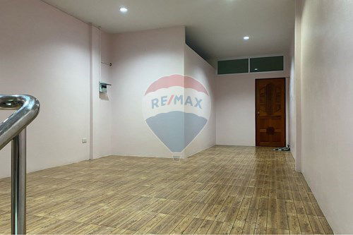 รูป [920621001-40] "ทาวน์เฮ้าส์ 3 ชั้นสุดคุ้มในเกาะพะงัน" - รูปที่ 15/20