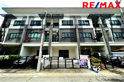 Townhouses for sale Phra Samut Jadee Samut Prakarn : [920091015-113] Townhome Thung Khru for sale. Casa City Village Pracha Uthit 90