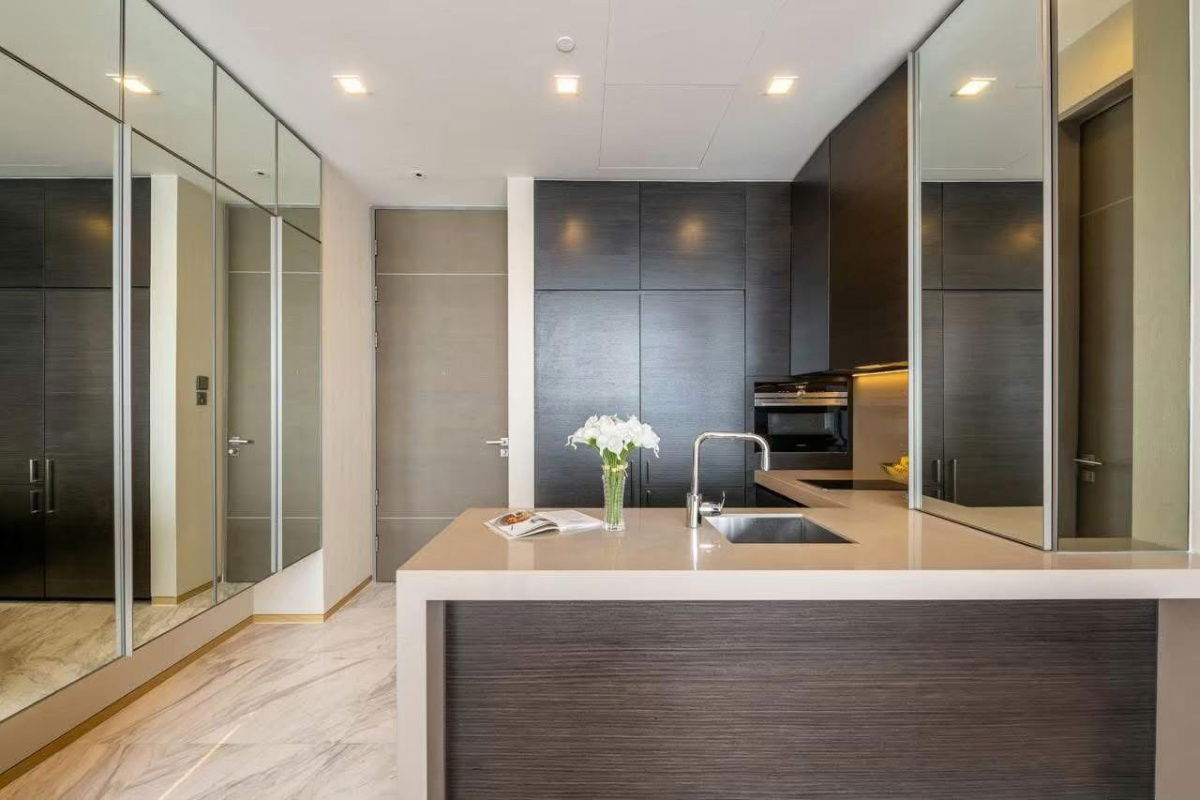 picture ST369 Ultra Luxury Condo with Full Lumpini Park View – Saladaeng One - 12/20