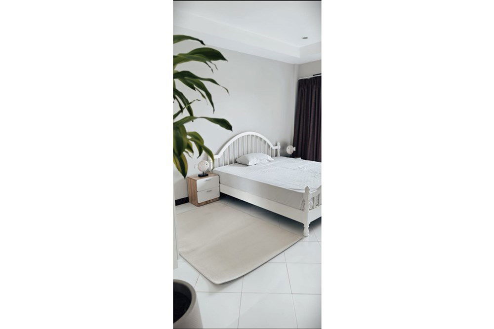 picture [920121030-228] Newly Renovated House for sale 250 m. From The Ring Road, Koh Samui - 14/28