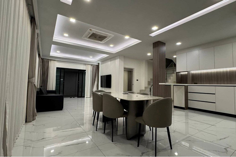 รูป [920471004-999] พูลวิลล่าสุดหรูให้เช่าในหมู่บ้านโชคชัย 9 - รูปที่ 6/15