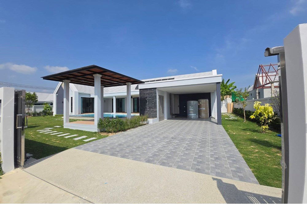 picture [920011003-113] Luxury 4-Bed Oasis with Scenic Views in Hua Hin - 16/46