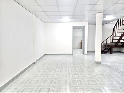 เช่าทาวน์โฮม สถานเอกอัครราชทูตเกาหลี  : ให้เช่าทาวน์โฮม 2 ชั้น อยู่ซอยประชาราษฏร์บำเพ็ญ 16แยก3 แขวงห้วยขวาง