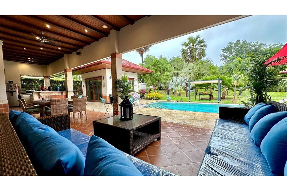 รูป [920011003-108] บ้านหรูหรา 5 ห้องนอนพร้อมสระว่ายน้ำส่วนตัว - รูปที่ 8/46