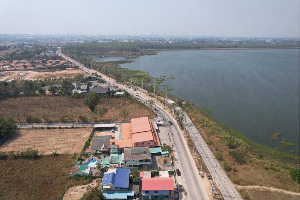 รูป [920471017-326] ขายบ้านเดี่ยวหลังใหญ่พร้อมที่ดินติดอ่าง - รูปที่ 7/34