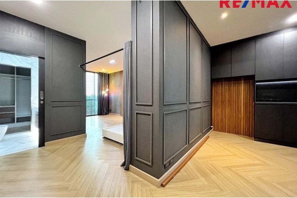 รูป [920091001-1046] ขาย โฮมออฟฟิศหรู 4 ชั้น THE FRONT ลาดพร้าว-รัชดา - รูปที่ 45/80