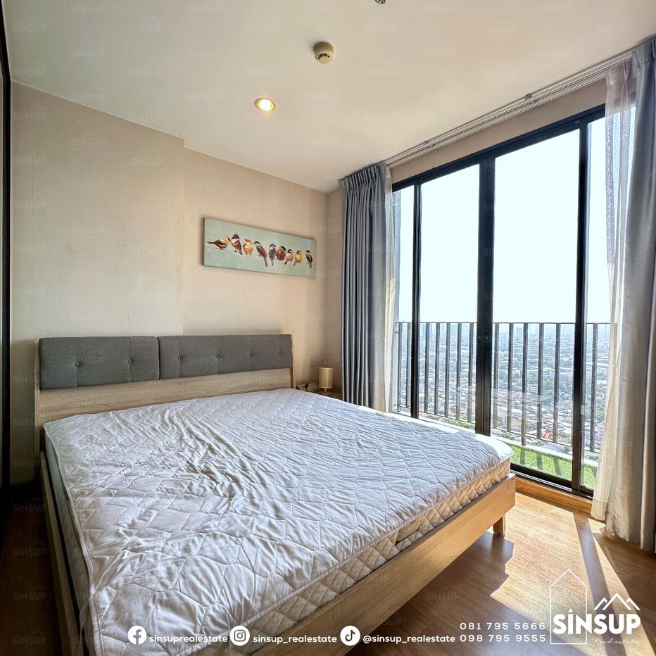 รูป ⭐️ ให้เช่า 𝐓𝐡𝐞 𝐓𝐫𝐞𝐞 𝐈𝐧𝐭𝐞𝐫𝐜𝐡𝐚𝐧𝐠𝐞 ชั้นสูง วิวดี พร้อมเฟอร์นิเจอร์ และเครื่องใช้ไฟฟ้า ประตู Digital Door Lock - รูปที่ 2/7