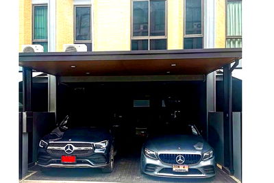 ทาวน์โฮม กรุงเทพมหานคร : [920071083-37] "Central Bangkok Townhouse: Modern Urban Oasis"