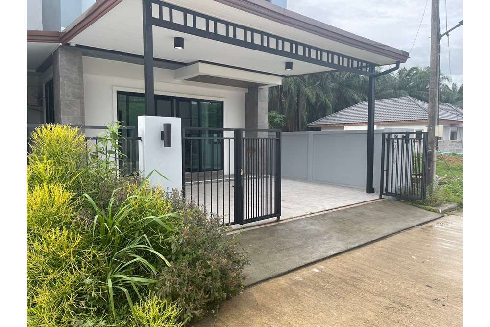 รูป [920281015-35] Townhome for sale in saithai - รูปที่ 6/29