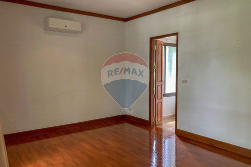 รูป [920071049-1137] house for rent BTS Phrompong sukhumvit 39 - รูปที่ 24/36
