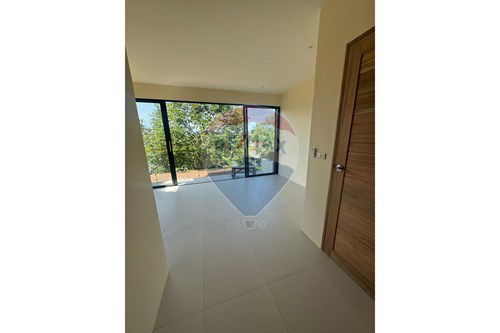 picture [920621004-100] Luxury 2-Story Mountain View Villa with Private Pool - 8/15