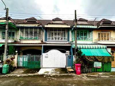 ทาวน์โฮม เซ็นทรัล พลาซ่า เวสต์เกต : ทาวน์เฮาส์ หมู่บ้านมนวดี ซอยวัดลาดปลาดุก (หน้าบ้านและหลังบ้านไม่ชนหลังอื่น) ต้นโครงการ บางคูรัด บางบัวทอง นนทบุรี