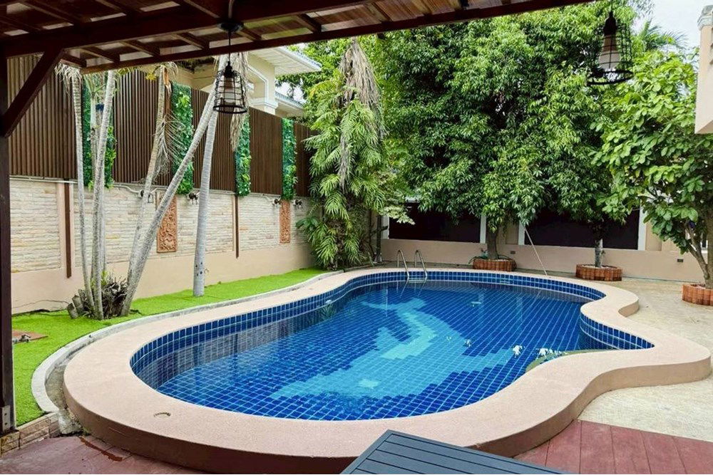 รูป [920311045-56] บ้าน2ชั้นพูลวิลล่าพัทยาให้เช่า - รูปที่ 18/19