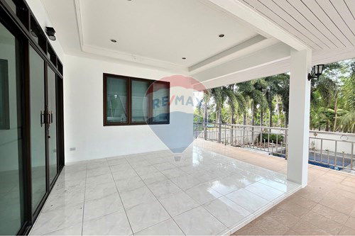 picture [920471017-341] 2 privately owned houses for rent in Huai Yai - 20/34
