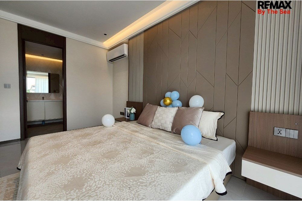 รูป [920611001-368] "วิลล่าหรูใจกลางพัทยา พร้อมสระส่วนตัว" - รูปที่ 45/55