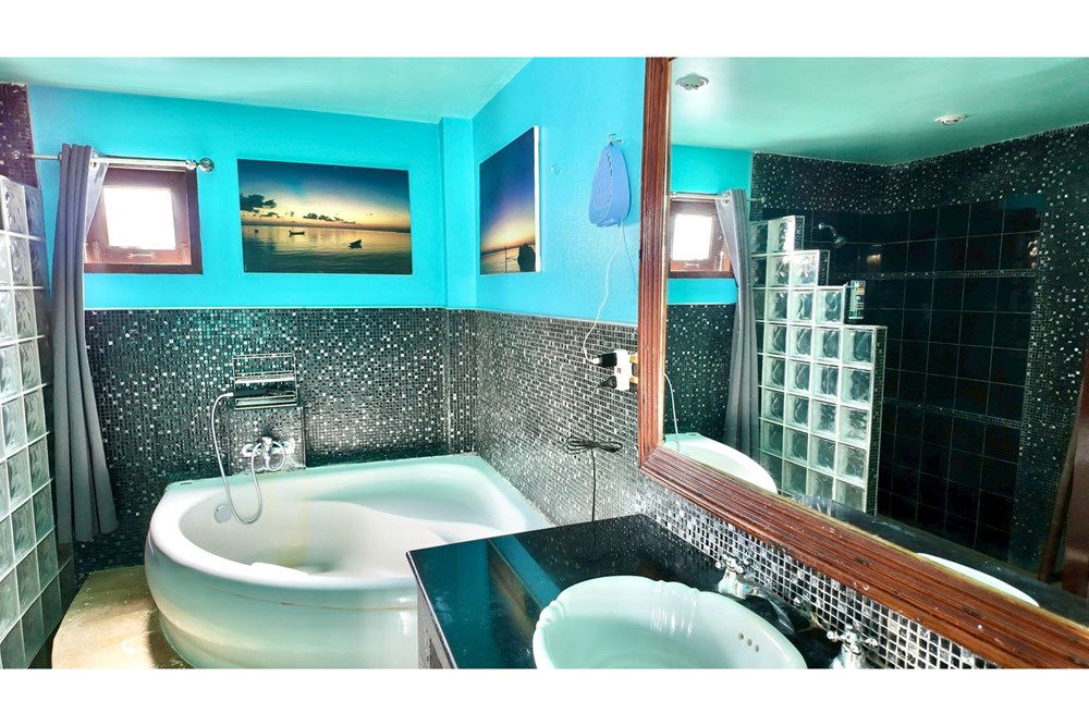 รูป [920121063-87] Be on Bang Po beach in 4 minutes!!  2 Bed Villa with Part Sea View - รูปที่ 8/19