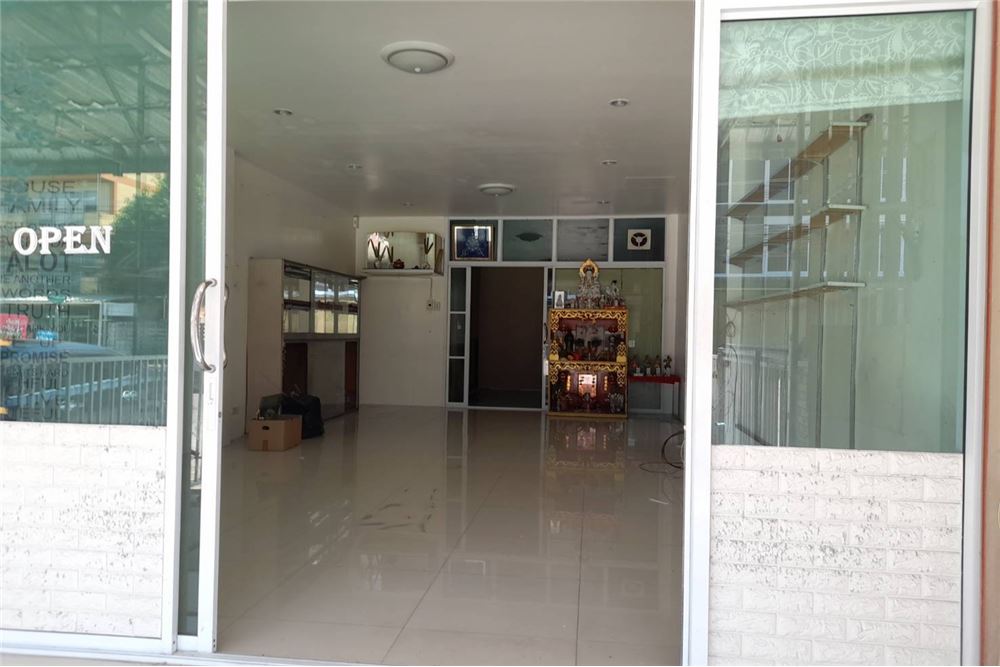 รูป [92001012-108] ขายอาคารพาณิชย์ เนื้อที่ 20.8ตรว. ต.บ้านสวน ชลบุรี - รูปที่ 9/28