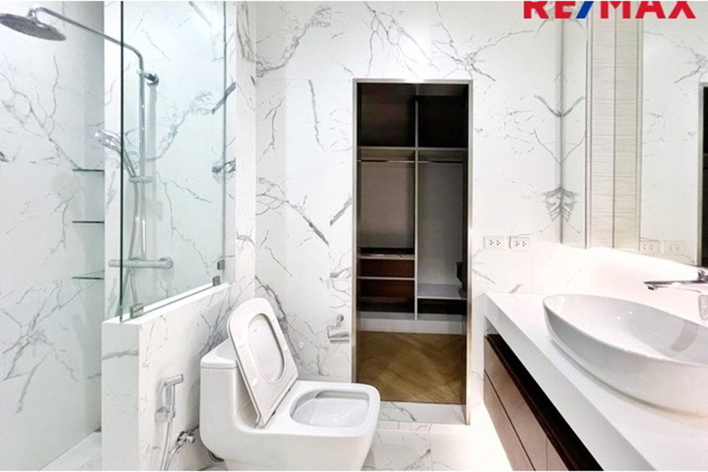 รูป [920091001-1046] ขาย โฮมออฟฟิศหรู 4 ชั้น THE FRONT ลาดพร้าว-รัชดา - รูปที่ 57/80