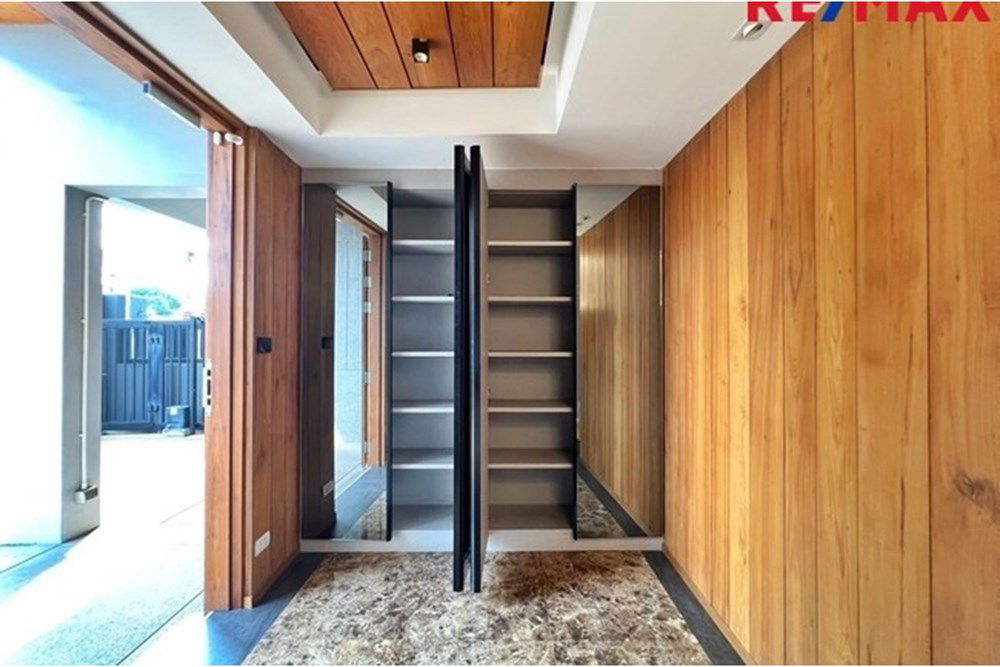 รูป [920091001-1046] ขาย โฮมออฟฟิศหรู 4 ชั้น THE FRONT ลาดพร้าว-รัชดา - รูปที่ 8/80