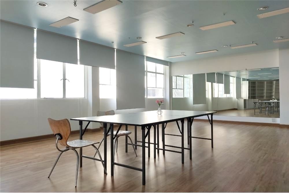 picture [920271003-766] Creative Office Space near BTS Chongnonsi - 1/11