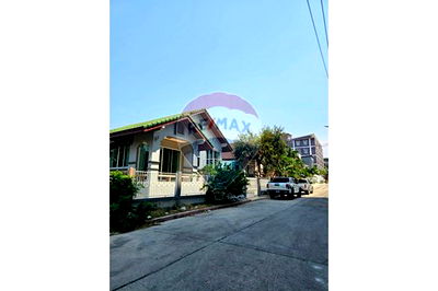 บ้านเดี่ยว พัทยา ไนท์ บาซ่า : [920611001-351] บ้านเดี่ยว ใกล้ตลาดฯ เทพประสิทธิ์ พัทยา