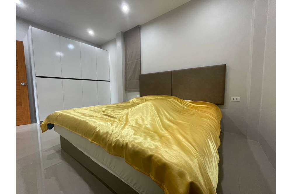 รูป [920281015-35] Townhome for sale in saithai - รูปที่ 8/29