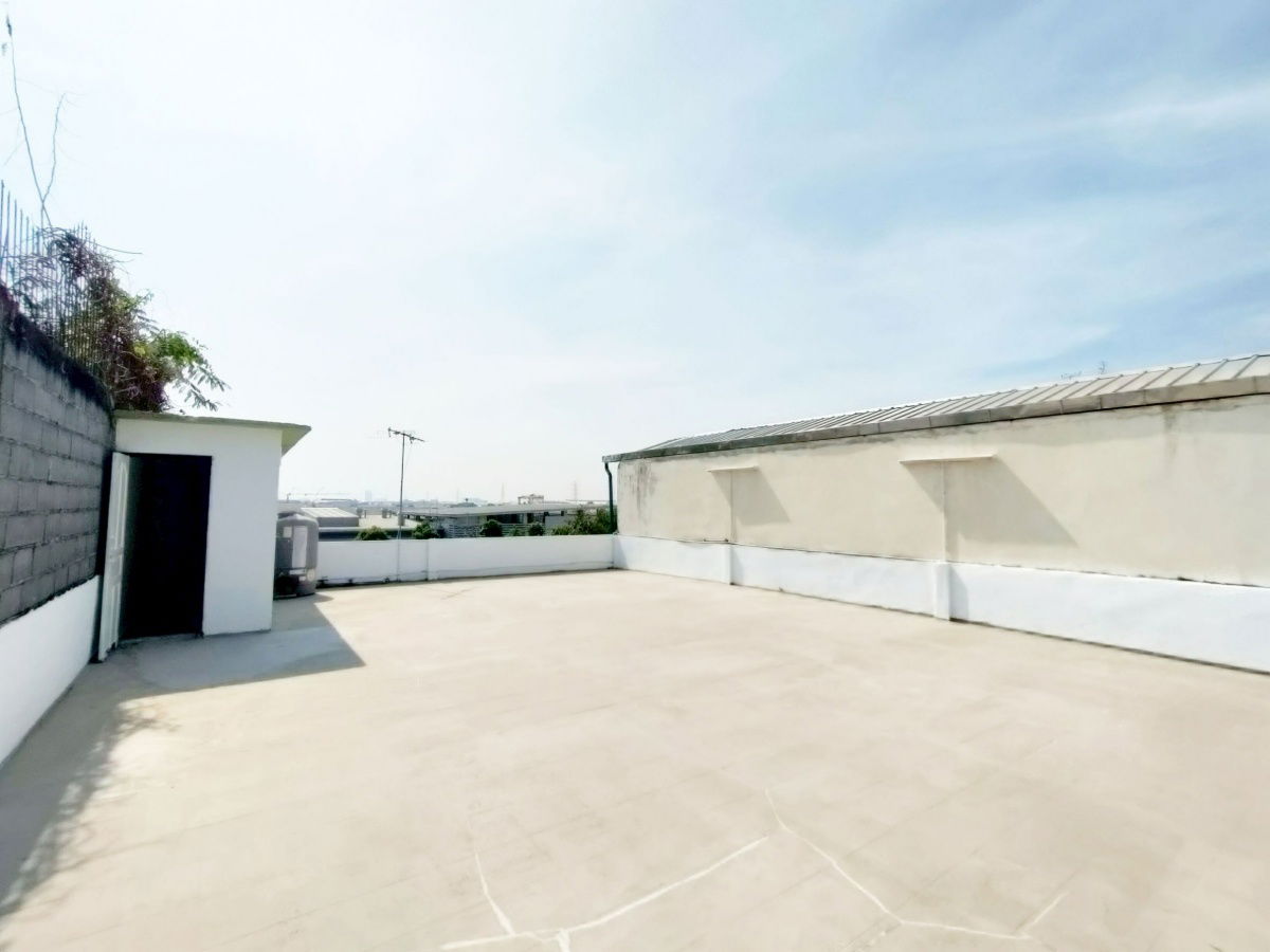 picture 2-unit commercial building for sale, Soi Nakhon Chai Mongkol Villa 1, 36 sq.wah, 522 sq.m. 3 bedrooms 3 bathrooms. - 14/15