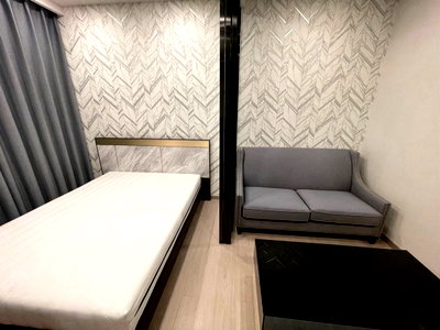 Condos for rent Huai Khwang : G8735💛中国客户，请加微信。(在联系方式的旁边) 🅵🅾🆁 🆁🅴🅽🆃 ONE 9 FIVE ASOKE-RAMA 9🅻🅸🅽🅴 ❤️💜@condopremium💜❤️Ready to move in ⬛🟨 📞 065 695 3645🟨⬛
