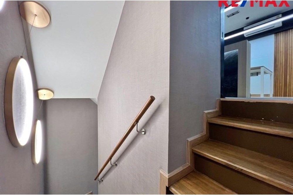 รูป [920091001-1046] ขาย โฮมออฟฟิศหรู 4 ชั้น THE FRONT ลาดพร้าว-รัชดา - รูปที่ 27/80