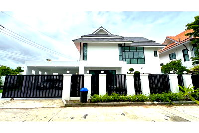 เช่าบ้านเดี่ยว คิงเพาเวอร์ พัทยา คอมเพล็กซ์  : [920311004-2033] 2 Storey Pool Villa for Rent
