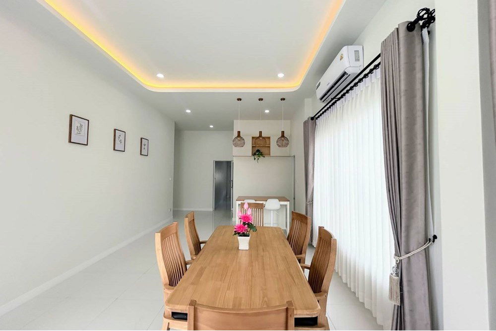 picture [920471004-1024] Modern 3 Bedroom Pool Villa House near Mabprachan Lake for rent - 14/20