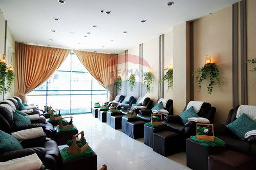 รูป [920271002-304] เซ้งกิจการร้านนวด ทำเล็บ ต่อขนตา แวกซ์ พร้อมดำเนินกิจการ ทำเลทอง สีลม - รูปที่ 1/14