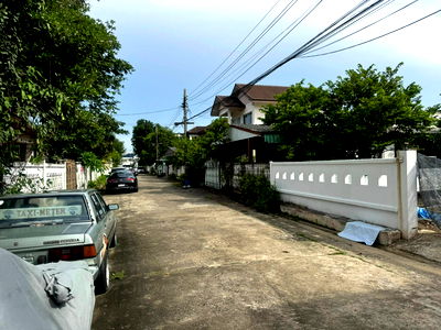 ที่ดิน ถนนนวมินทร์ : ขาย ซื้อ ที่ดิน นวมินทร์ 26 แยก 1 60 ตาราวา  ราคาถูก สนใจ Line: @951qfbfi