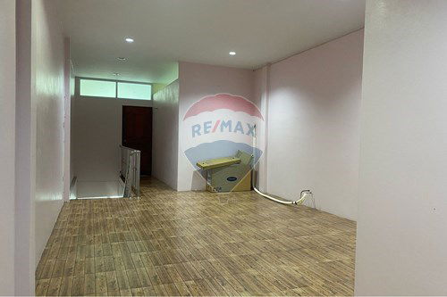 รูป [920621001-40] "ทาวน์เฮ้าส์ 3 ชั้นสุดคุ้มในเกาะพะงัน" - รูปที่ 16/20