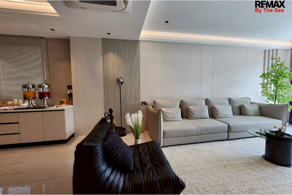 รูป [920611001-368] "วิลล่าหรูใจกลางพัทยา พร้อมสระส่วนตัว" - รูปที่ 24/55