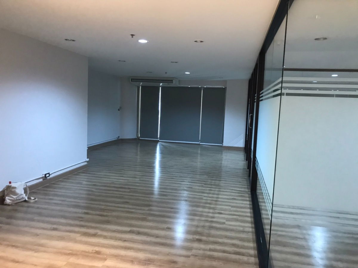 รูป (ให้เช่า ) office state Tower ( ขนาด 120 ตร.ม ชั้น 28 วิวเมือง) - รูปที่ 7/10