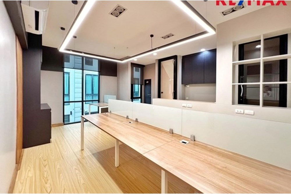 รูป [920091001-1046] ขาย โฮมออฟฟิศหรู 4 ชั้น THE FRONT ลาดพร้าว-รัชดา - รูปที่ 31/80