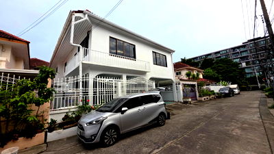 เช่าทาวน์โฮม ถนนประดิษฐ์มนูธรรม : WS5612 [เช่า] บ้านเดี่ยว 2 ชั้น ย่านลาดพร้าว 💰 ค่าเช่า 38,000 บาท/เดือน 🚆 สถานีลาดพร้าว 71